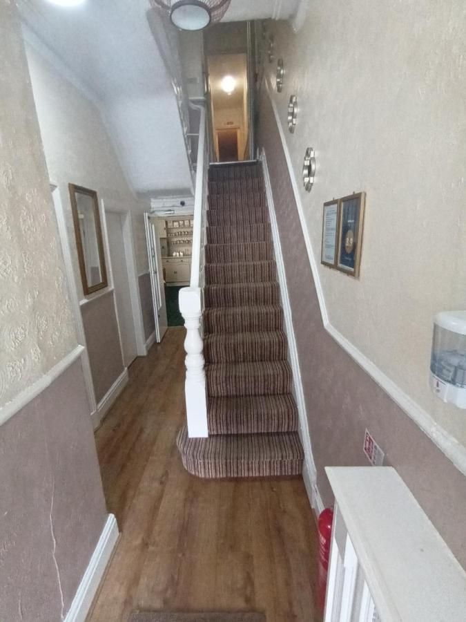 Strides Hotel Blackpool Eksteriør billede